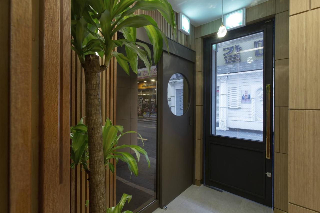 Busan Lounge 26 Hotel Экстерьер фото
