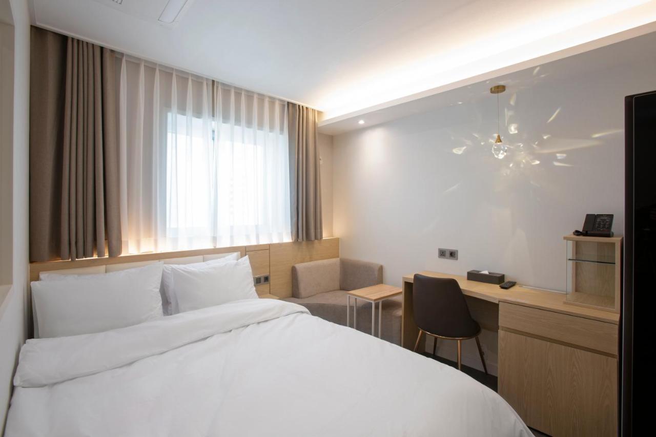Busan Lounge 26 Hotel Экстерьер фото